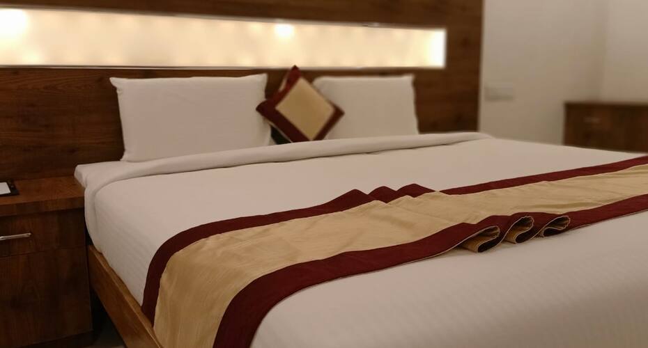Castle Continental Premium Hotel, Coorg 3