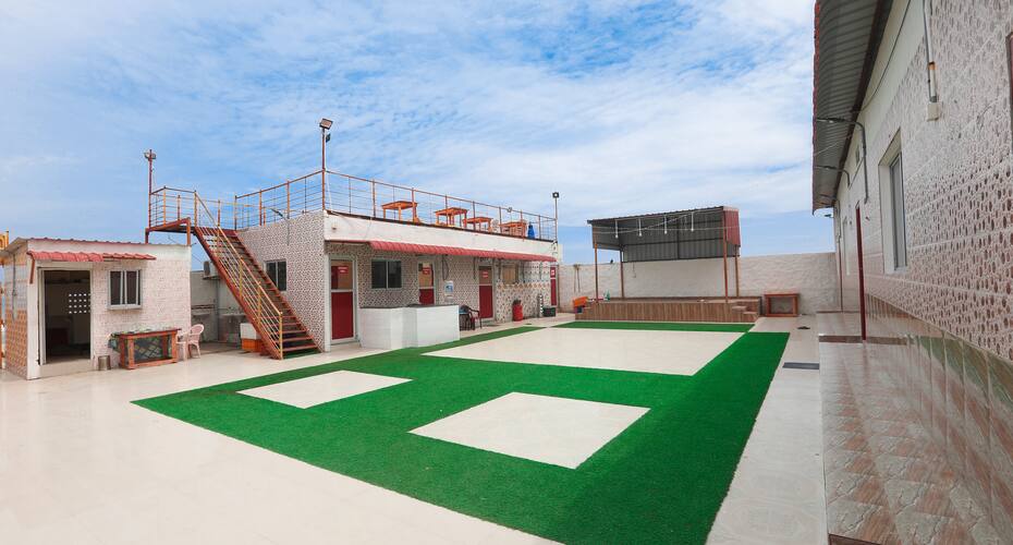 ULO ECR Sea Lounge and Banquets, Chennai 3
