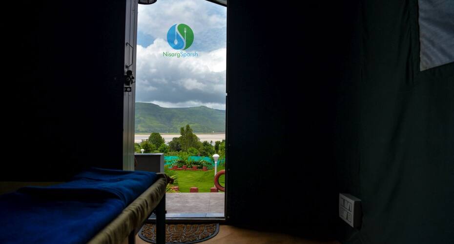 Nisarg Sparsh Resort, Wai 2