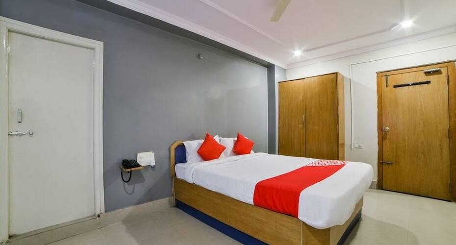 KBR Lodge, Hyderabad 3