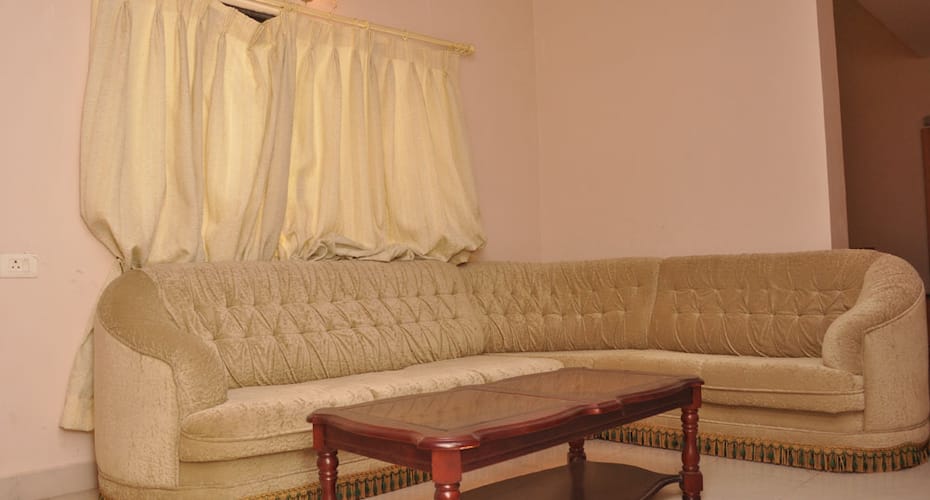 Fully Furnished Brand New 3BHK Flat - One Room & Kitchen Amenity will pe provide, Hyderabad 4