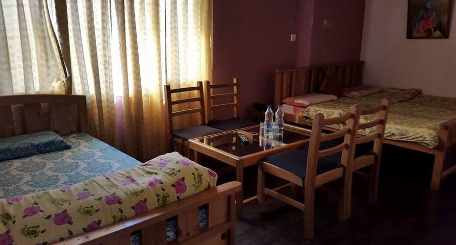 Hotel Jeewan Palace, Almora 2