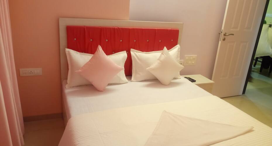 Astha Home  2BHK apartment near Goregaon Exibition Center, Mumbai 4