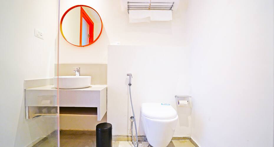 BeU Hotel Golf Course Road, Gurgaon 2