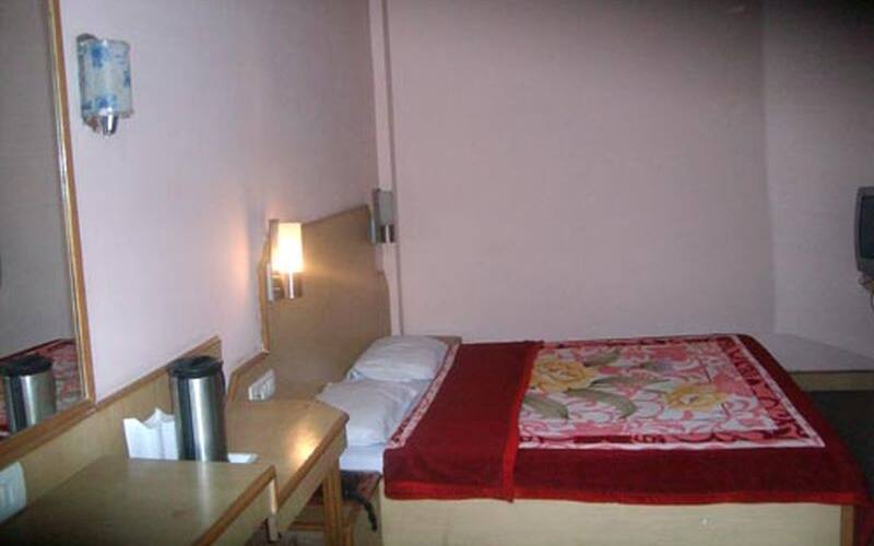 Hotel Ratan Palace, Dehradun 2