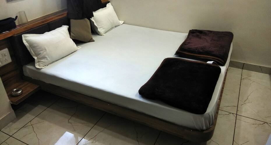 Hotel Milan, Ahmedabad 2