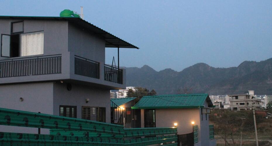 Colonels Quarters (Homestays), Dehradun 4