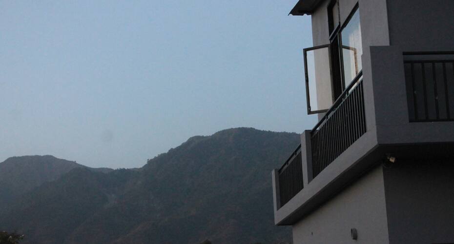 Colonels Quarters (Homestays), Dehradun 5