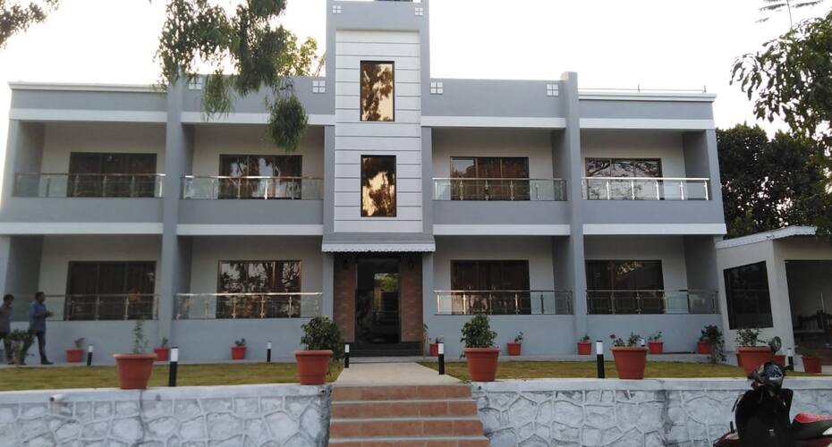 Mount Bliss Hotel, Panchgani 5