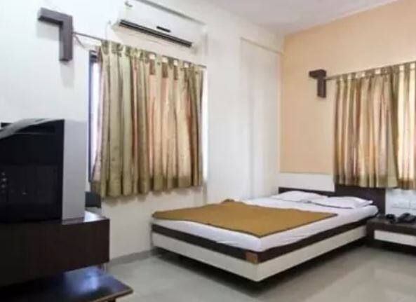 Hotel Sai Chandra, Shirdi 3