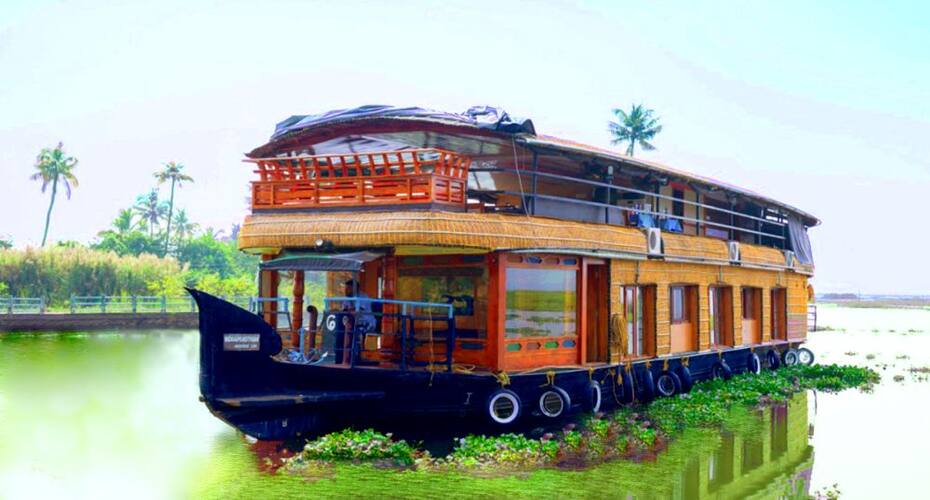 Indraprastham Houseboats, Alleppey 1