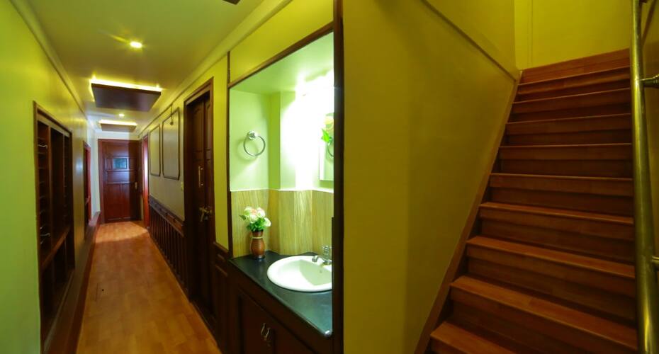 Indraprastham Houseboats, Kumarakom 5