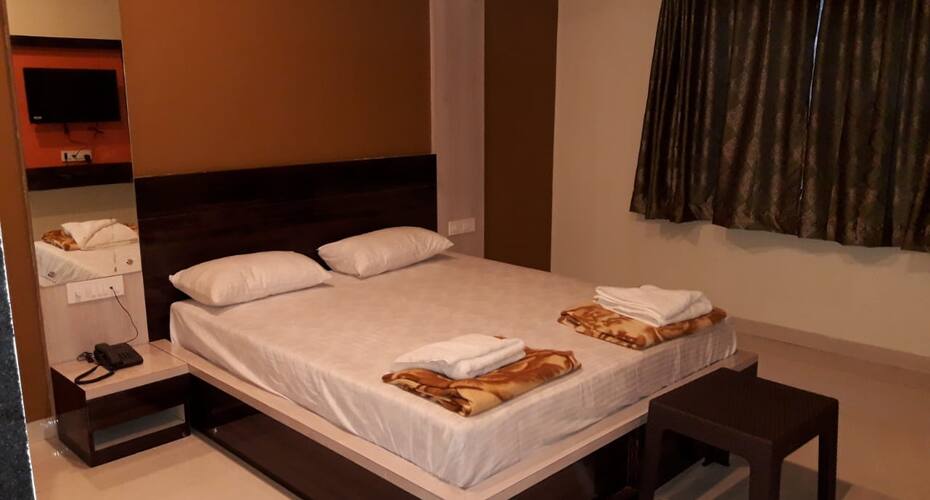 Green Mountain Farm House, Panchgani 5