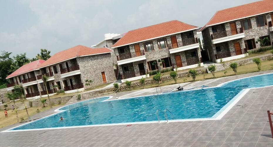 The Manrals Resort, Nainital 2