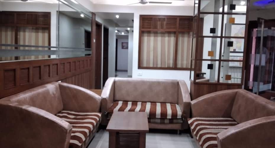 Hotel Shanti Sadan, Ahmedabad 4