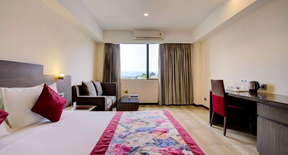 Milestone Hotel and Banquets, Siliguri 5