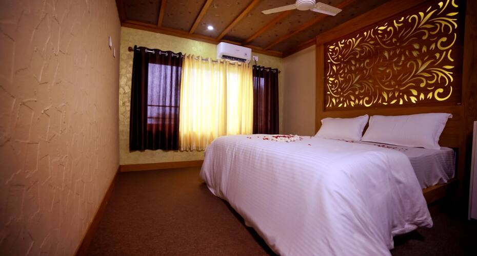 Kalipz Houseboats, Alleppey 2