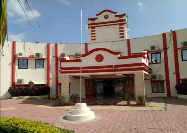 The Touchwood Resort, Indore 1