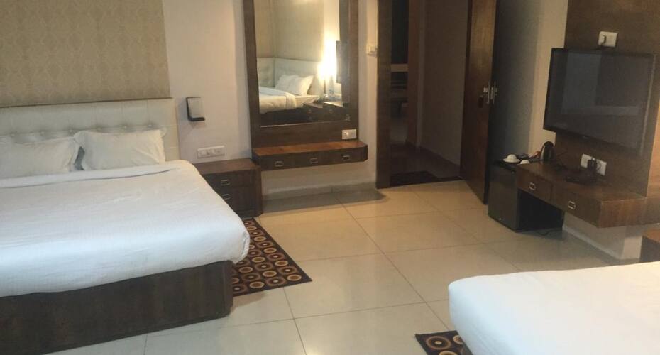 The Touchwood Resort, Indore 4