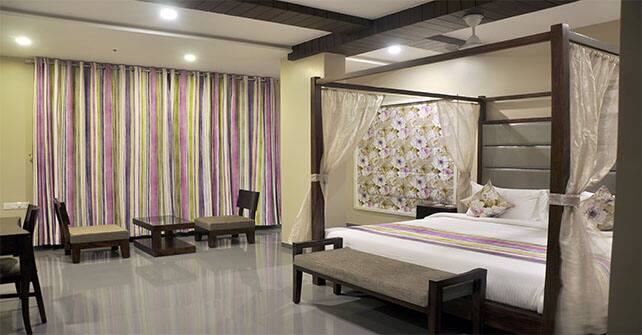 Hotel Grandeur, Valsad 2