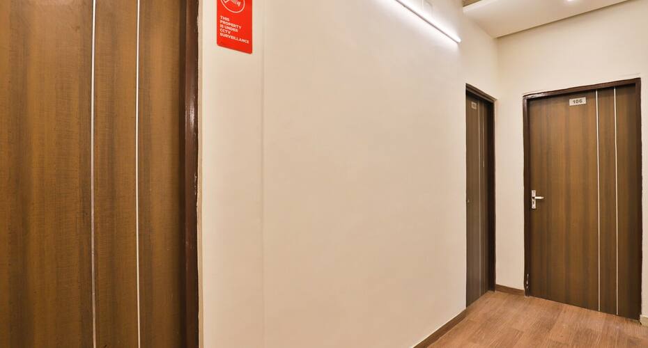 Hotel Vibrant Gandhinagar, Gandhinagar 2