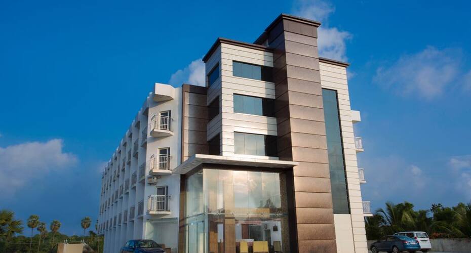 Vanila Suites and Hotels, Velankanni 1