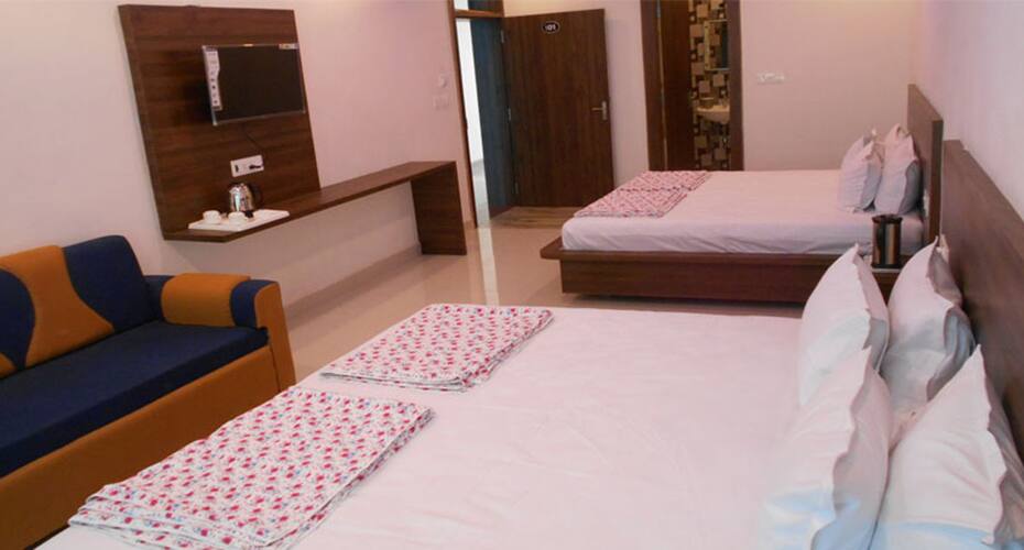 Paruk Retreat, Bhilwara 2