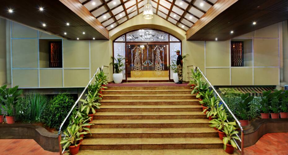 Manpho Bell Hotel and Convention Centre, Bangalore 1