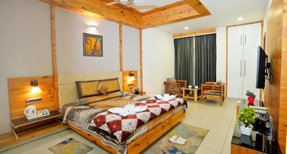 Mayur Hotel Bar & Restaurant, Solan 2