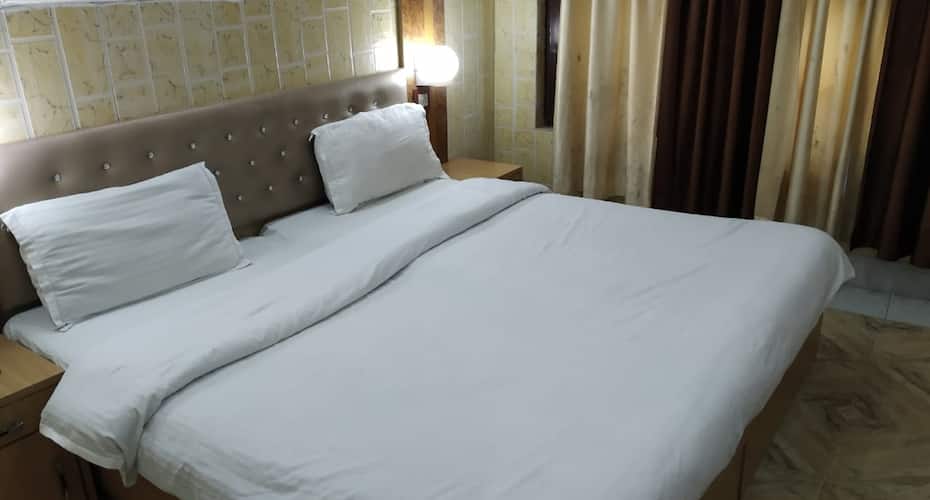 Hotel Sahil Plaza, Mcleodganj 1