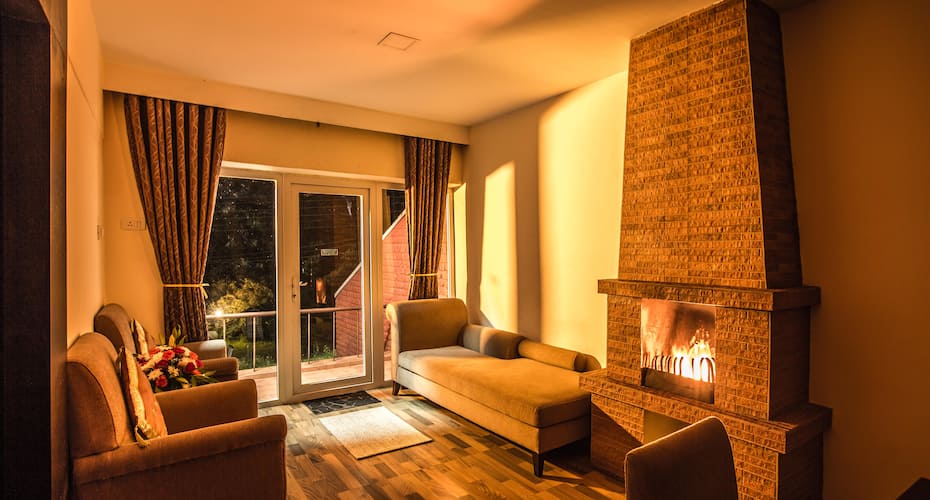 Hotel Lakeview Ooty Book This Hotel At The Best Price Only On