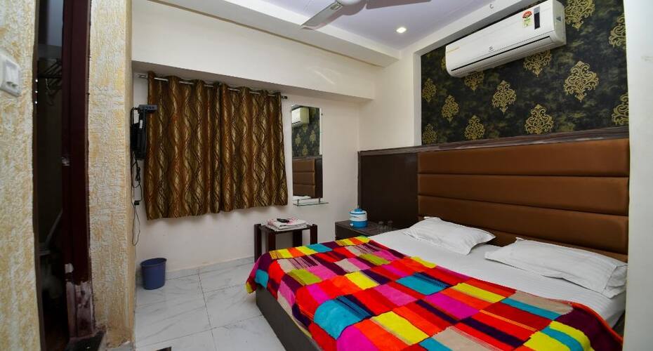 Hotel Pramukh Palace, Nadiad 1