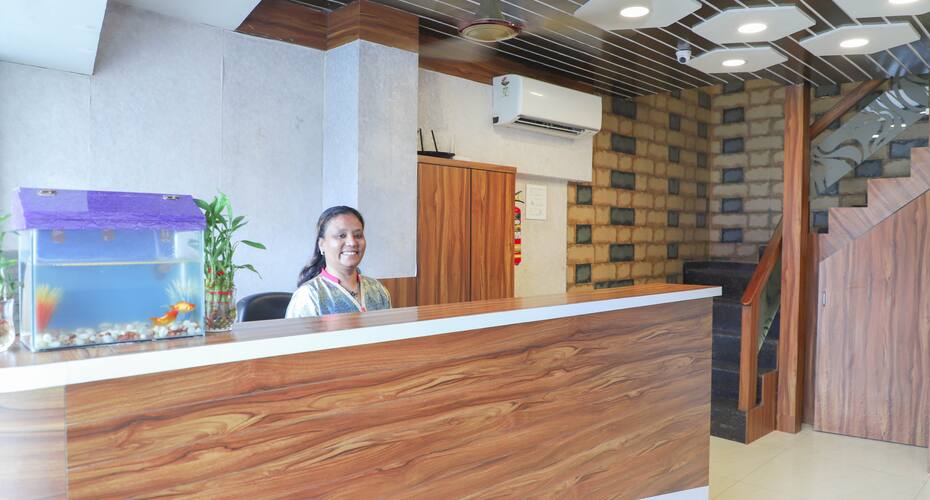 Hotel Plaza Executive, Mumbai 2