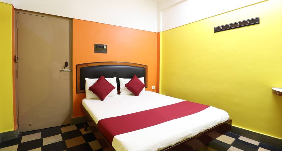 Hotel Surya, Hiriyur 1