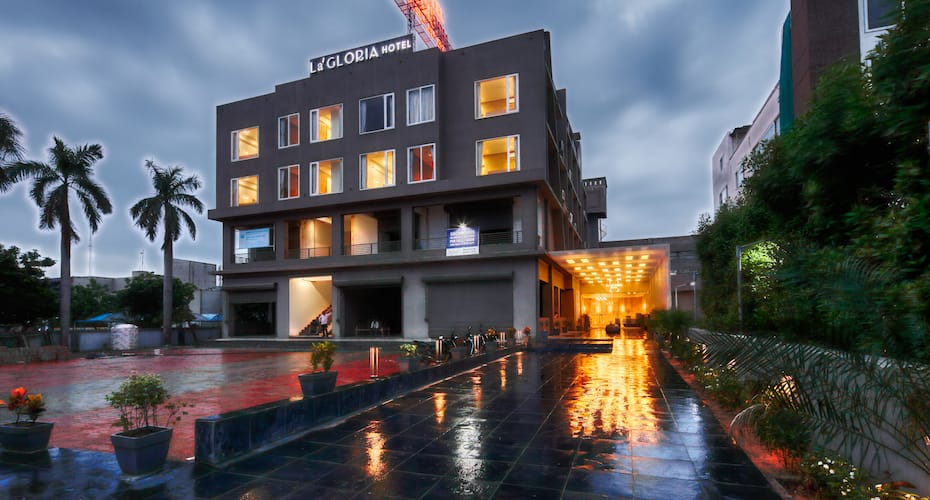 Hotel La Gloria, Ahmedabad 1