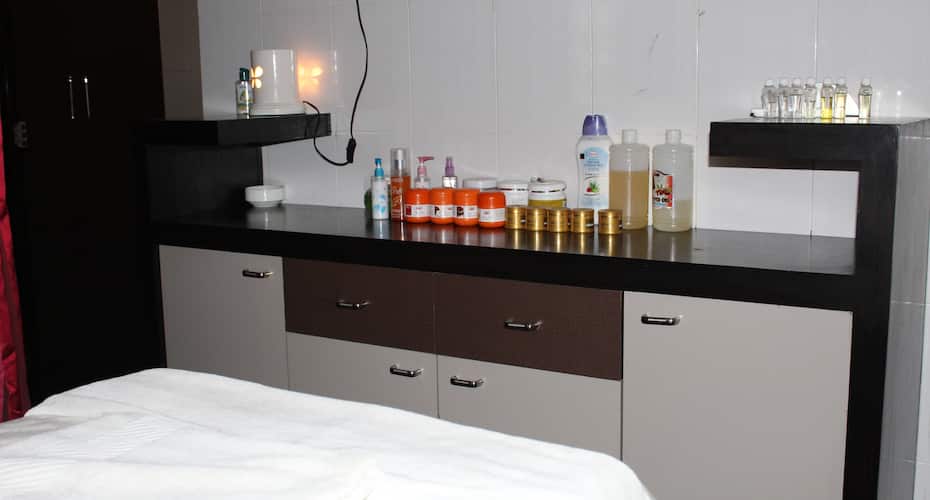 Inaara Hotel, Bangalore 4