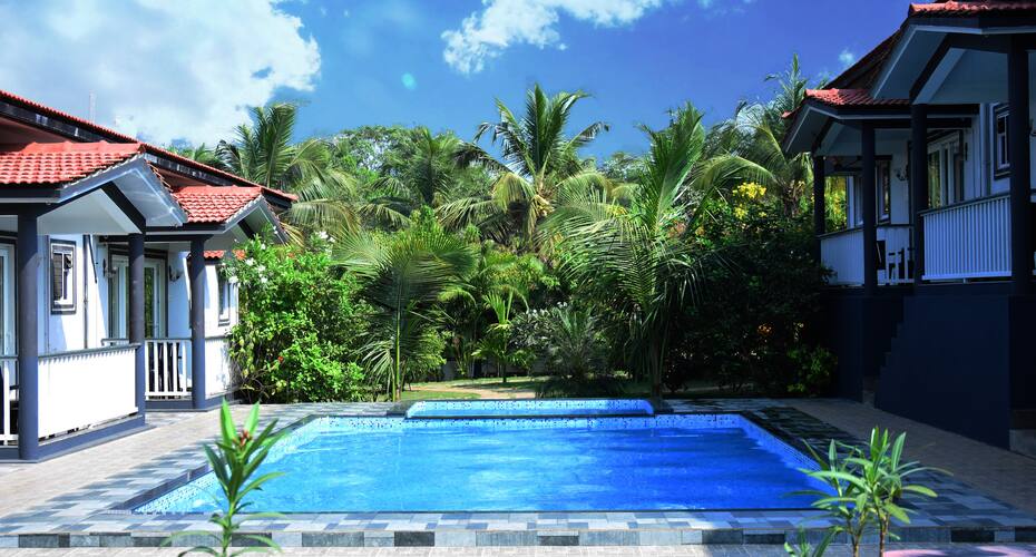 Sunshine Vagator Retreat Resort, Goa 3