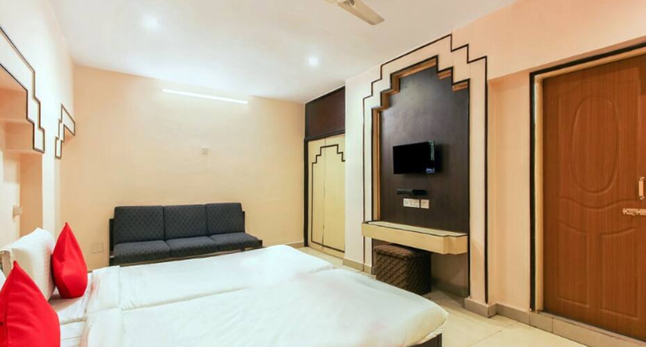 Hotel Samrat, Hyderabad 4