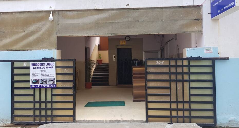 Inndoors Lodge, Hyderabad 5
