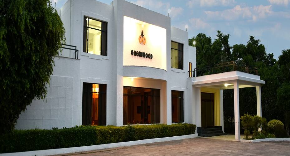 Greenwood Hotel, Khajuraho 4