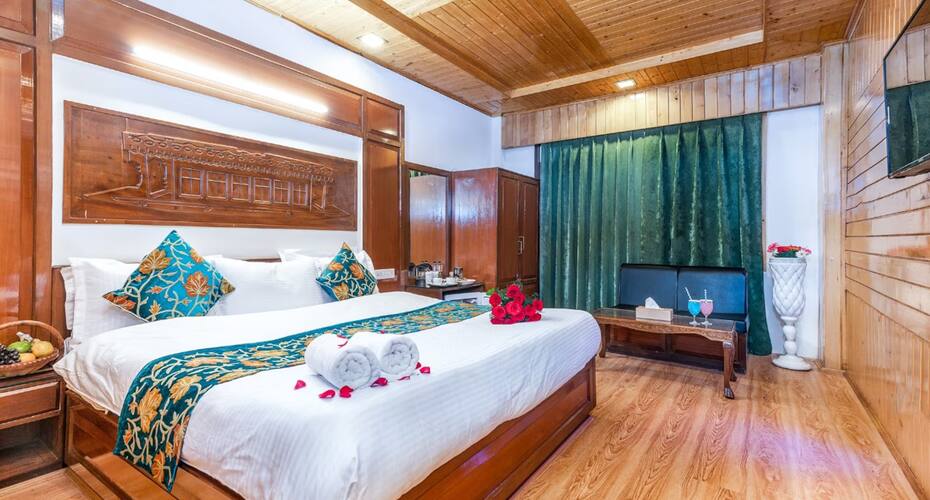 Hotel Regal Palace, Srinagar 2