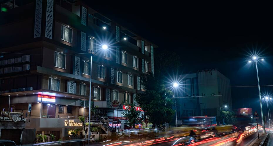 Hotel Pleasant Lake, Ahmedabad 4