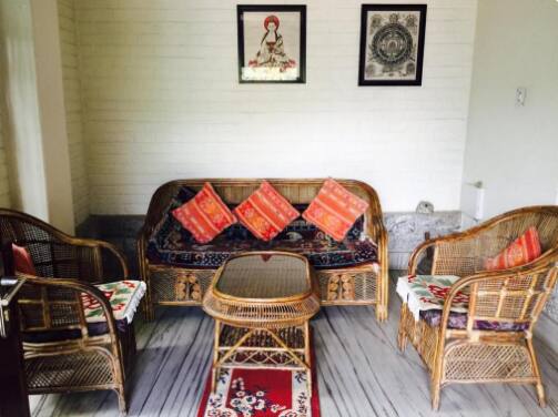 Vamoose Pegs, Gangtok 2