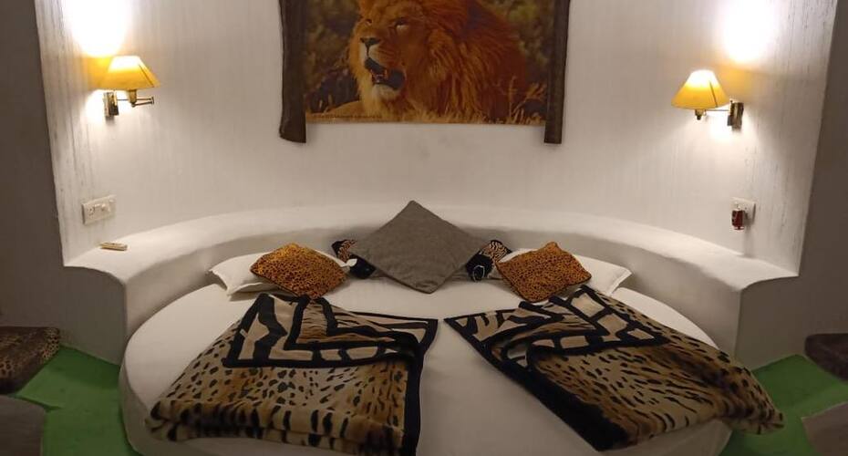 Tigerwoods Kanha Resort & Spa, Kanha 1