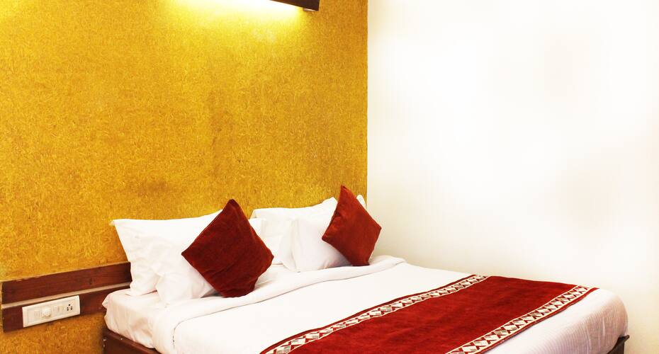 Hotel Royal, Vadodara 4