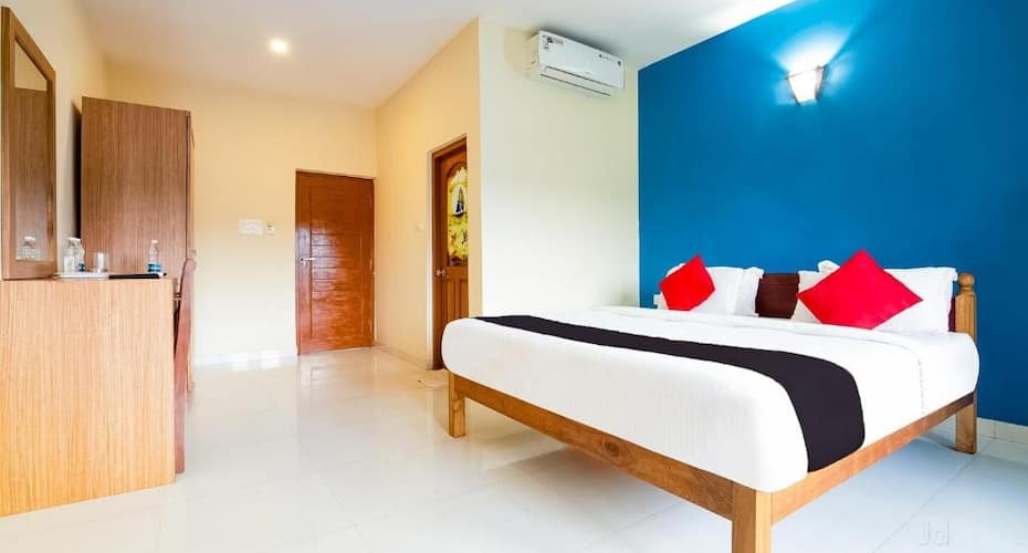 Larios Beach Holidays Resort, Goa 2