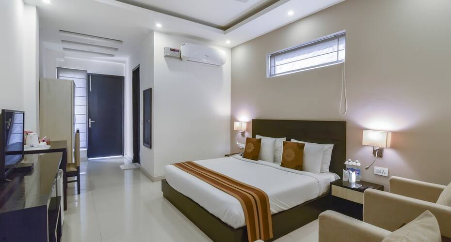 Royal Residence K190, Gurgaon 2