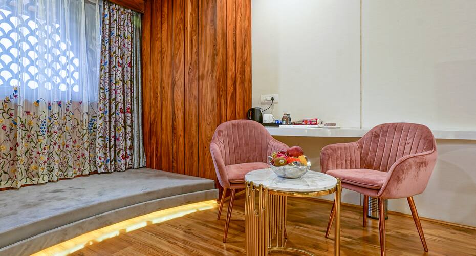 Hotel Snow Land Srinagar, Srinagar 4