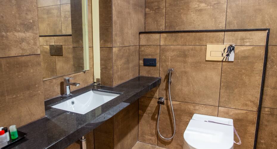 The M Hotel, Raipur 3