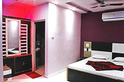 Hotel Roshan, Varanasi 3